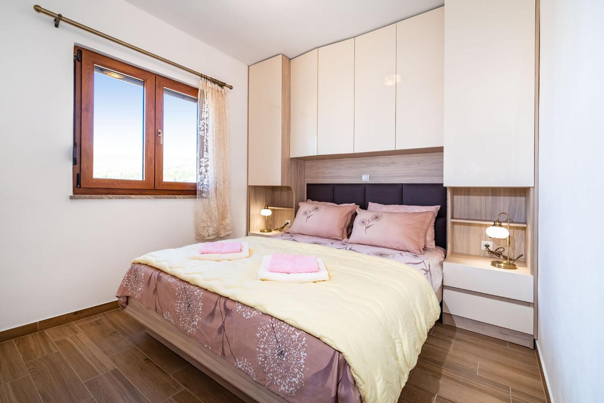 Holiday home Lota Starigrad Paklenica