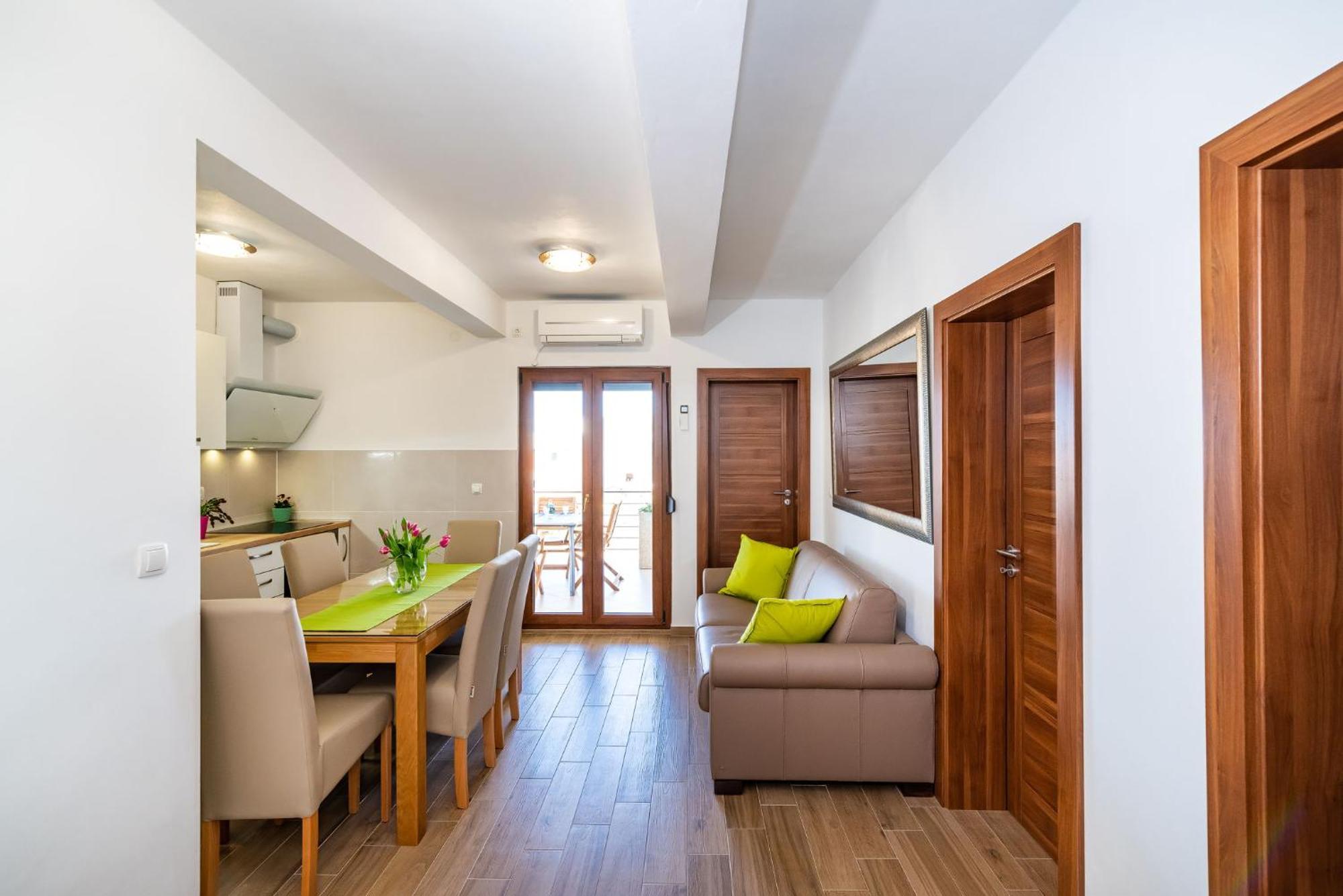 Lota Holiday home *