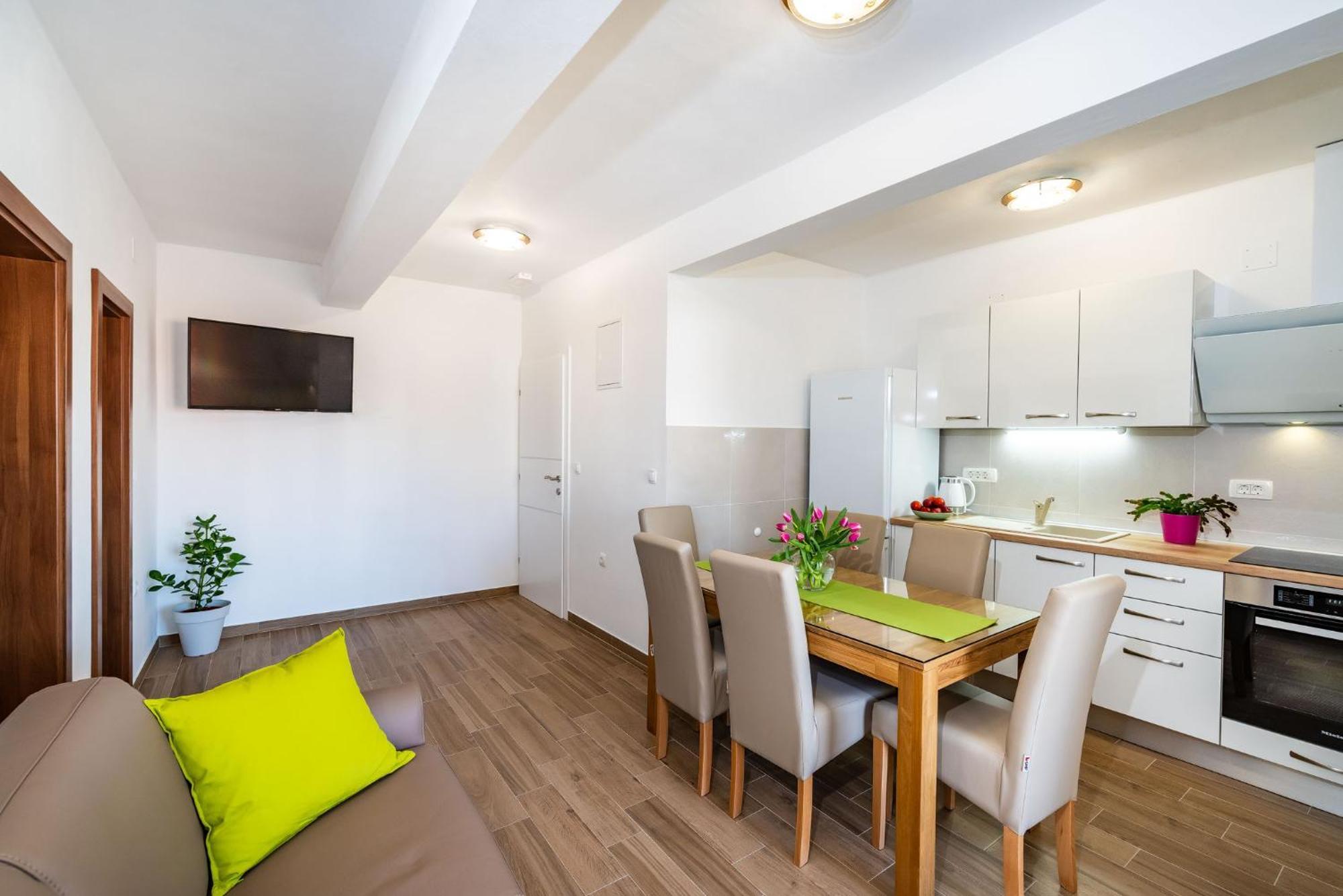 Holiday home Lota *