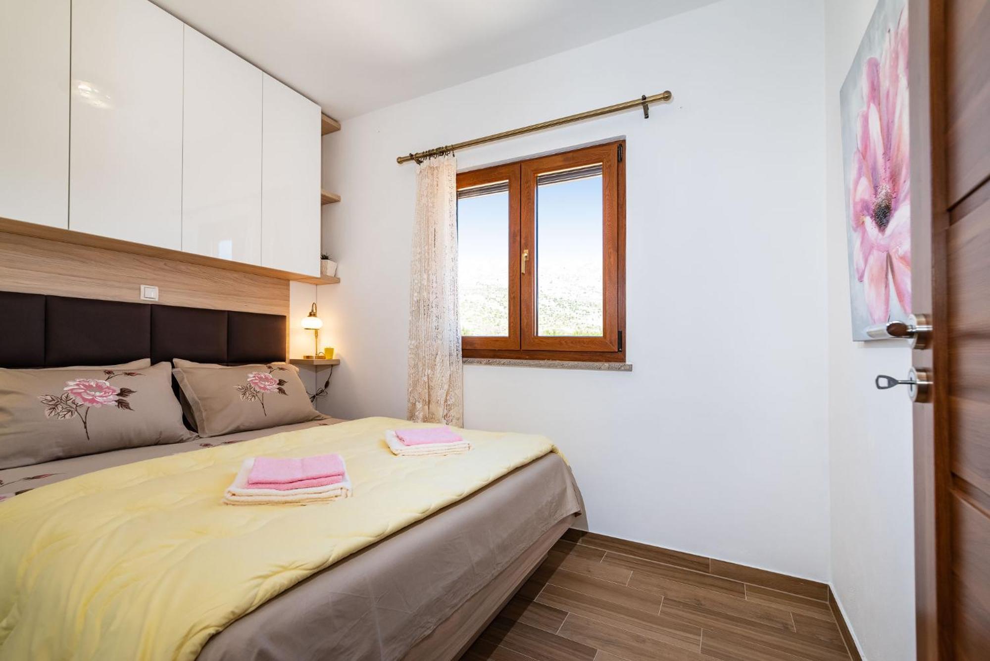 Holiday home Lota Starigrad Paklenica